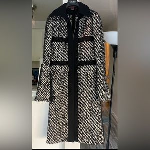 Long Italian coat, wool coat, made in Italy, European size 40.